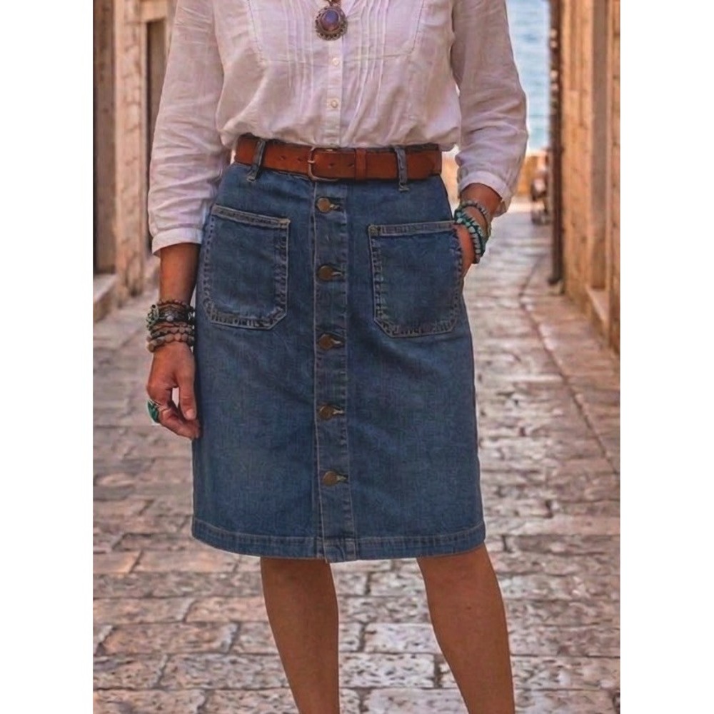 On 34th Macy's Denim Midi Skirt Size 8 Button Front Patch Pocket Blue 70s Style
